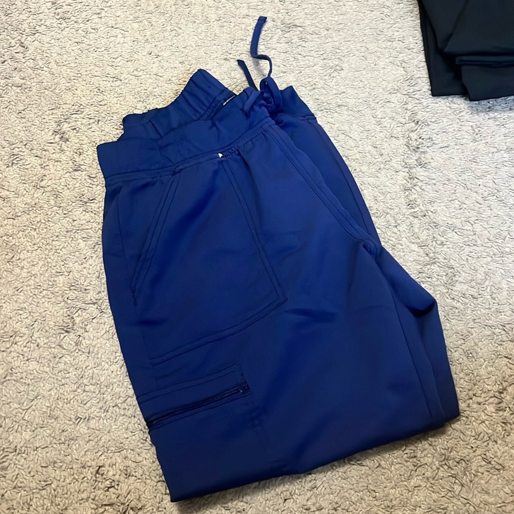 Scrub pants